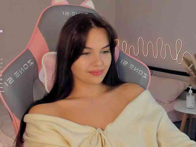 webcam model Mia-mit