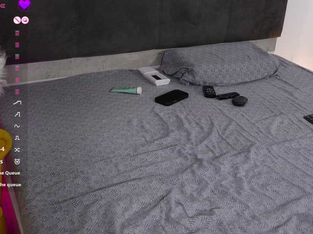 jolly-dolly's BongaCams show and profile