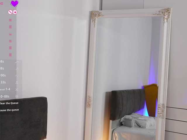 jolly-dolly's BongaCams show and profile