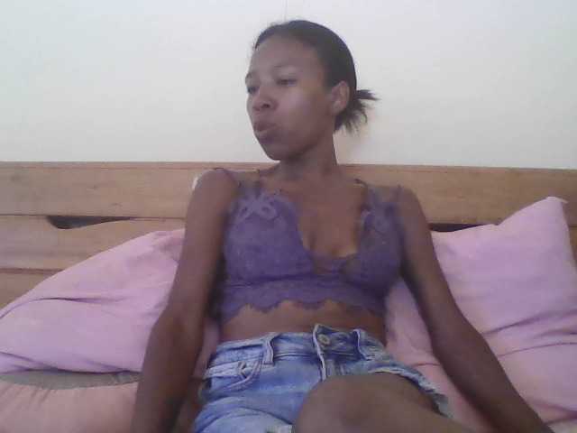 karamel-sexy's BongaCams show and profile