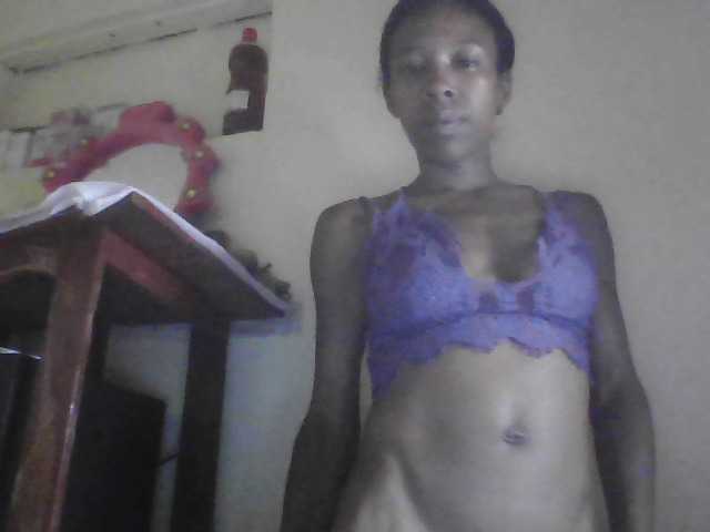 karamel-sexy's BongaCams show and profile