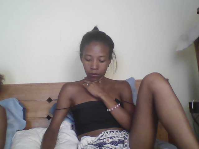 karamel-sexy's BongaCams show and profile