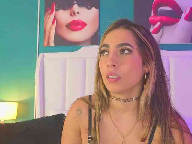 SophieCarther webcam