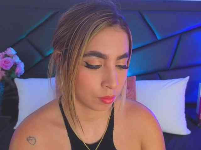 SophieCarther Live Webcam on BongaCams