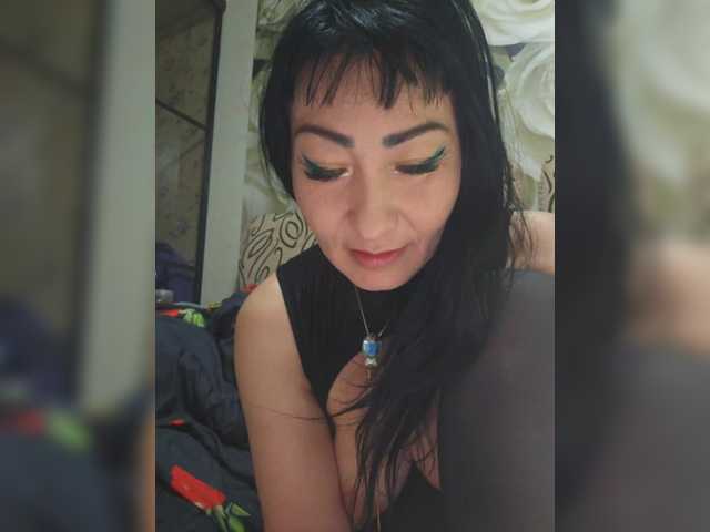 xxxDirtyBitchxxx's BongaCams show and profile