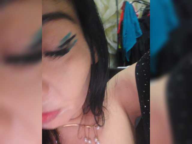 xxxDirtyBitchxxx's BongaCams show and profile