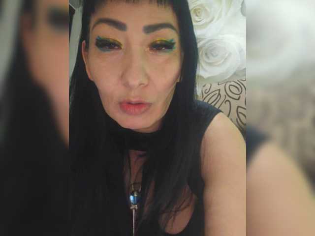 xxxDirtyBitchxxx's BongaCams show and profile