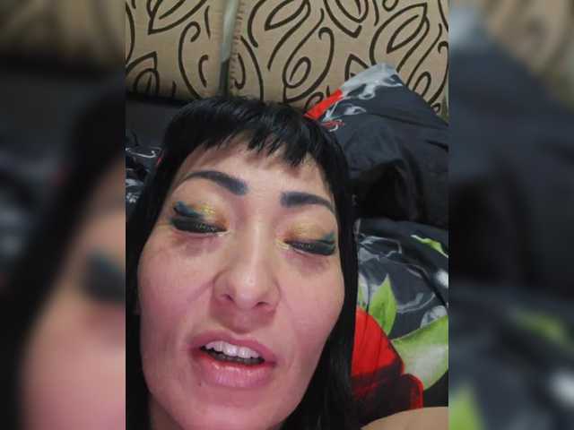 xxxDirtyBitchxxx's BongaCams show and profile