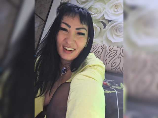 xxxDirtyBitchxxx's BongaCams show and profile