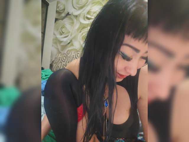 xxxDirtyBitchxxx's BongaCams show and profile