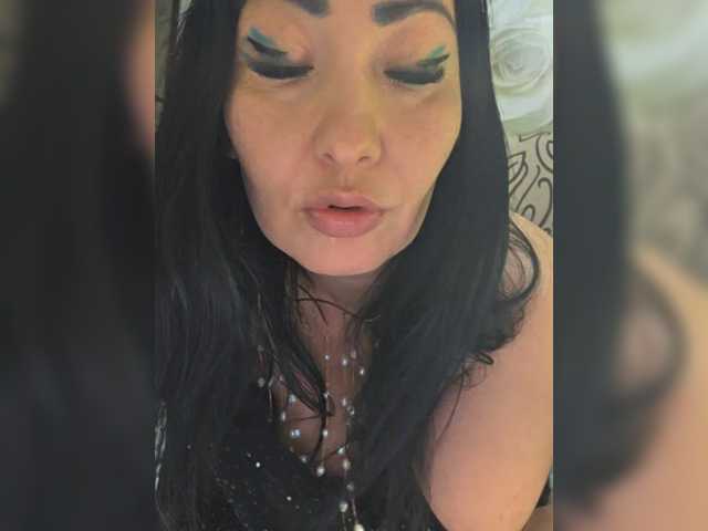 xxxDirtyBitchxxx's BongaCams show and profile