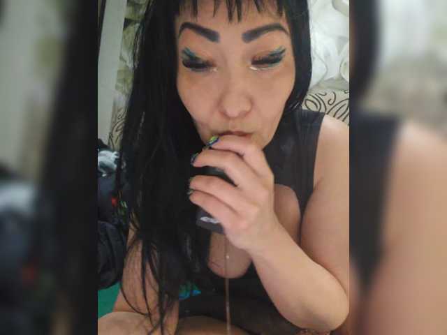 xxxDirtyBitchxxx's BongaCams show and profile