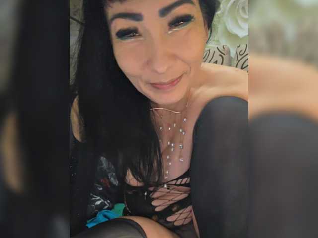 xxxDirtyBitchxxx's BongaCams show and profile