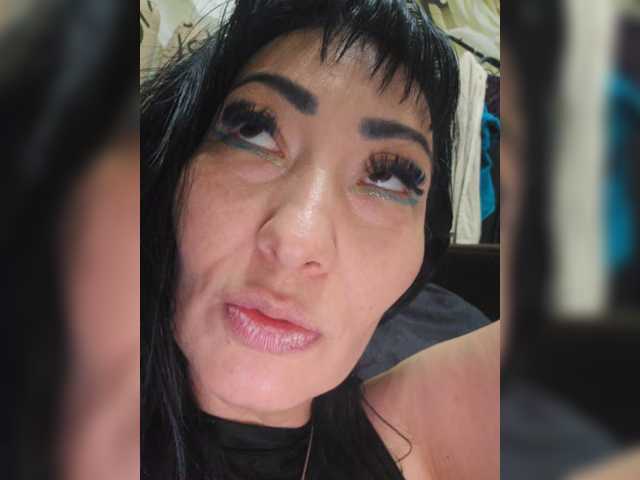 xxxDirtyBitchxxx's BongaCams show and profile