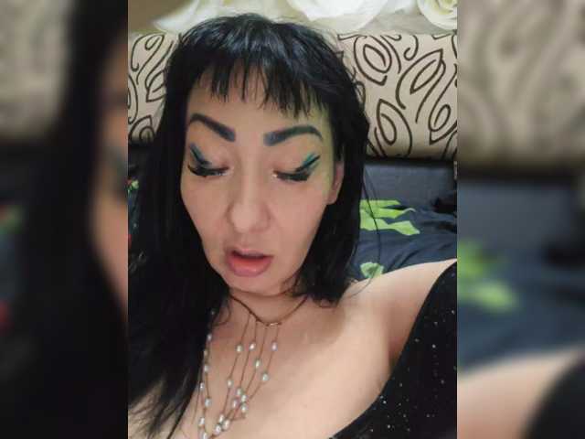 xxxDirtyBitchxxx's BongaCams show and profile