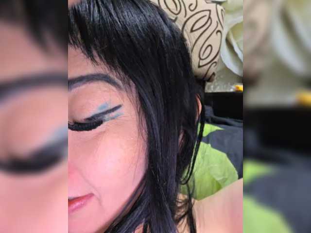 le modèle xxxDirtyBitchxxx est en webcam porno dans un show sur le site bongacams, il possède les tags suivants: Asian,Brunette,Shaved