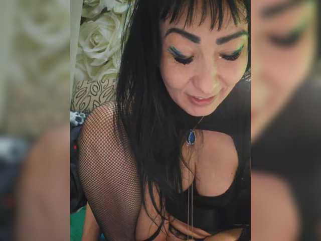 xxxDirtyBitchxxx's BongaCams show and profile