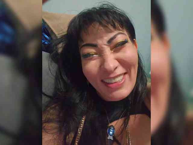 xxxDirtyBitchxxx webcam