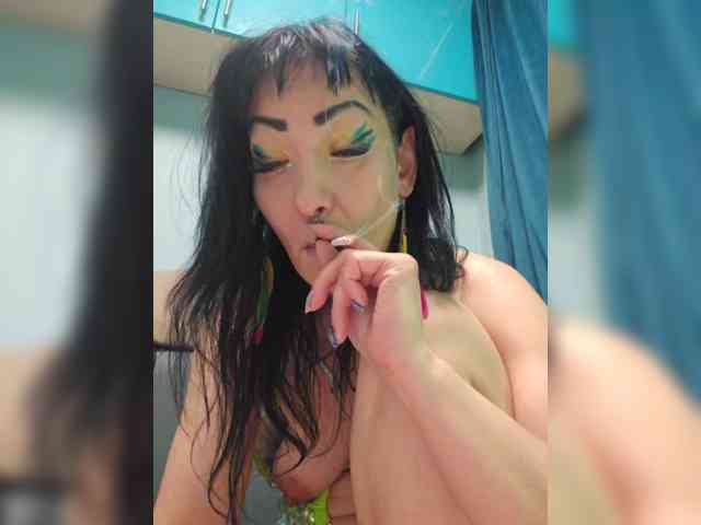 xxxDirtyBitchxxx webcam