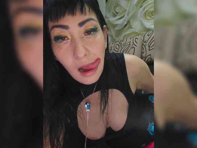 xxxDirtyBitchxxx webcam