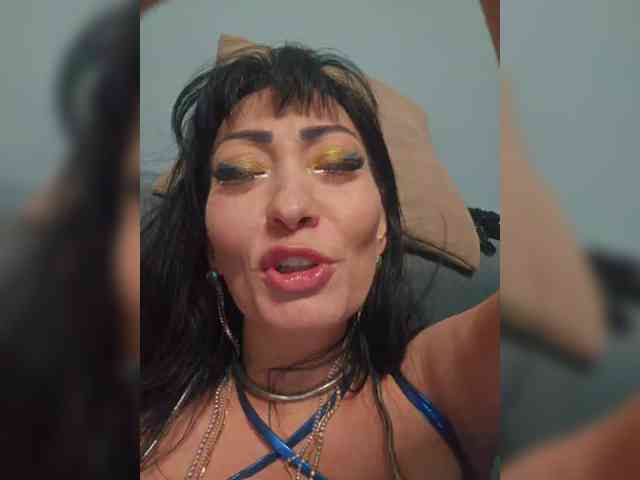 xxxDirtyBitchxxx webcam