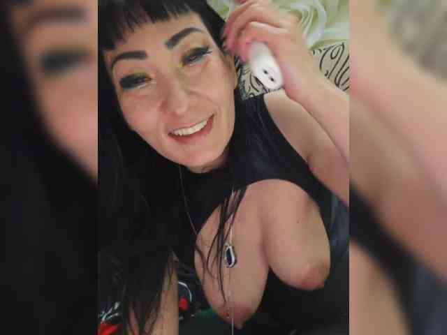 xxxDirtyBitchxxx webcam