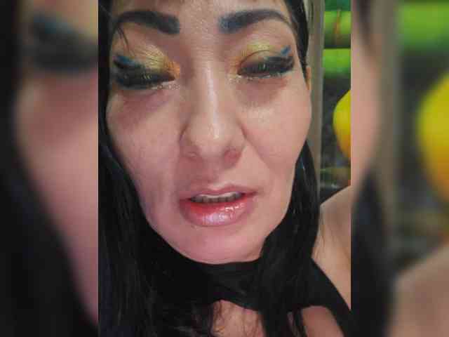 xxxDirtyBitchxxx webcam