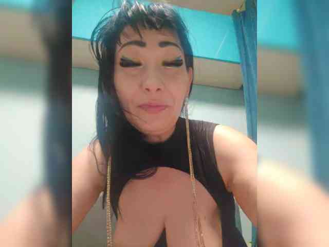 xxxDirtyBitchxxx webcam