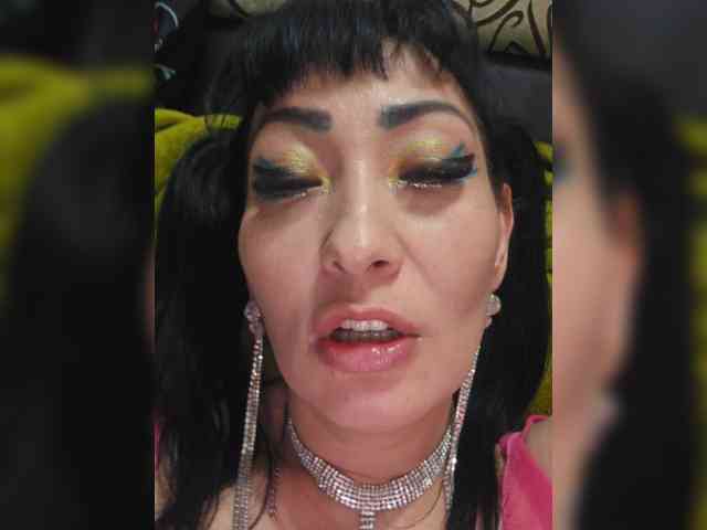 xxxDirtyBitchxxx webcam