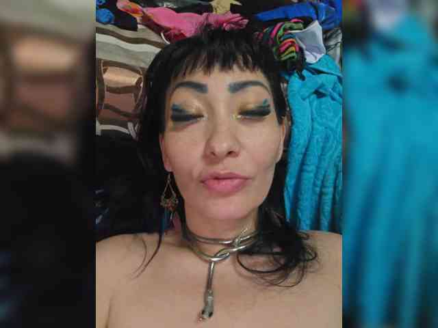 xxxDirtyBitchxxx webcam