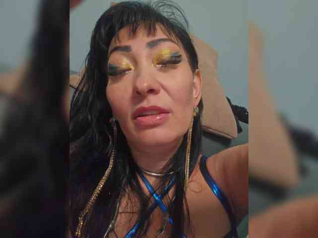 xxxDirtyBitchxxx webcam