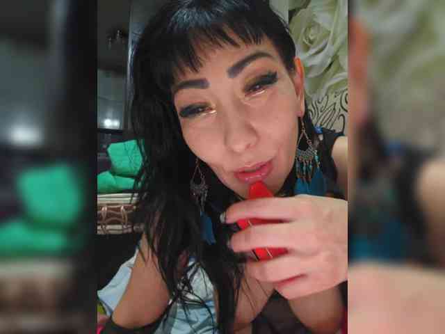 xxxDirtyBitchxxx webcam