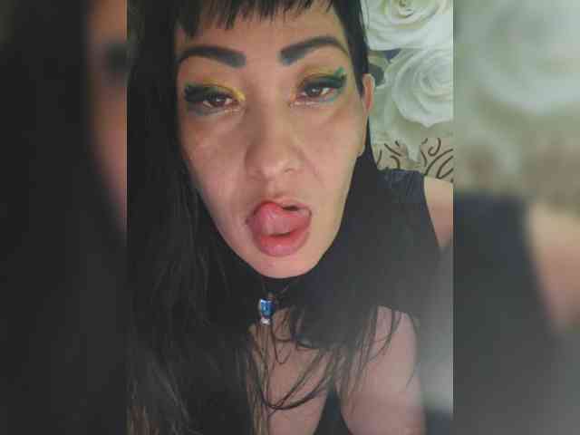 xxxDirtyBitchxxx webcam