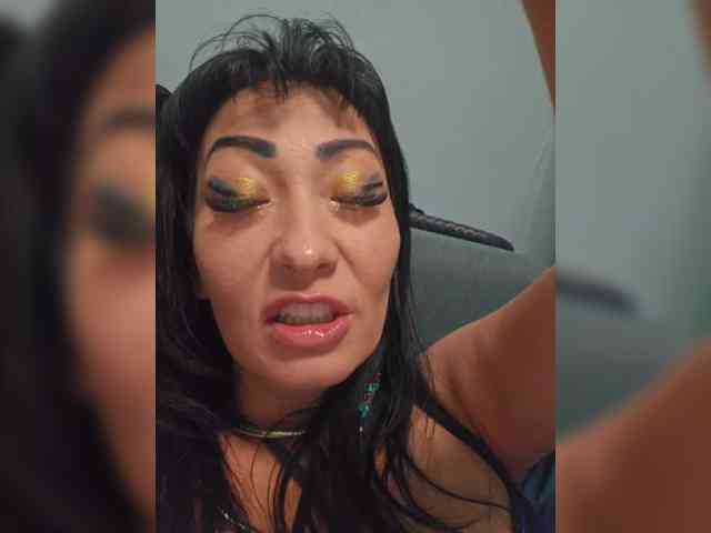 xxxDirtyBitchxxx webcam