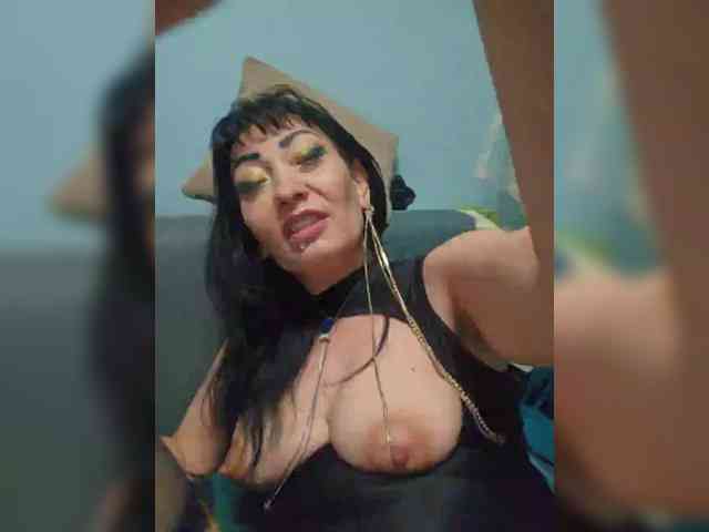 xxxDirtyBitchxxx Live Webcam on BongaCams