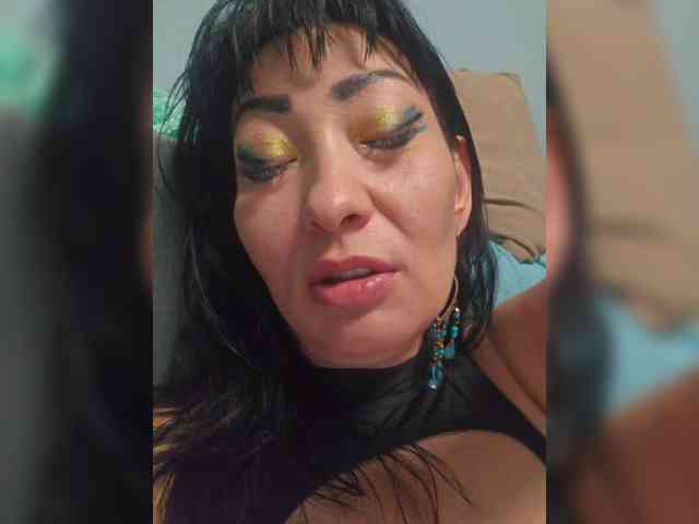 xxxDirtyBitchxxx webcam
