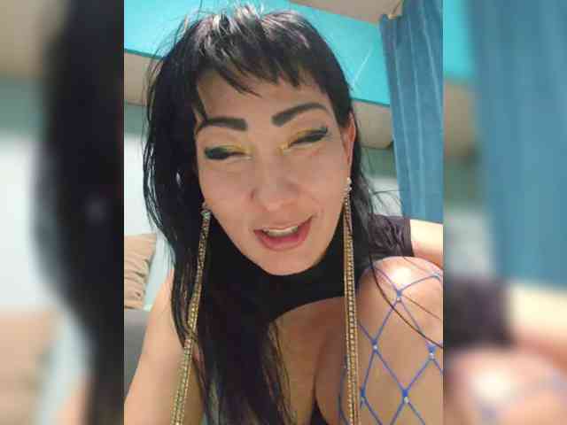xxxDirtyBitchxxx webcam