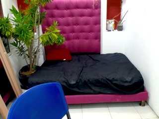 Donat3lla Porn Show