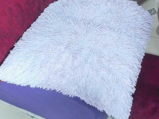 Kloe-sex-hot's BongaCams show and profile