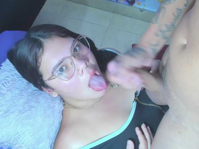 Kloe-sex-hot's BongaCams show and profile