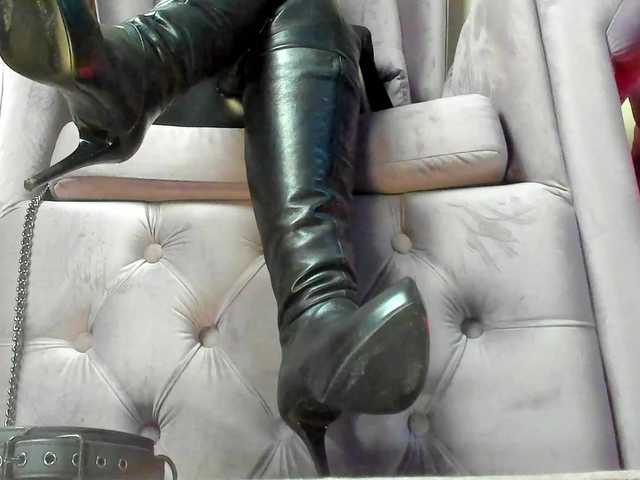 LadyLeather