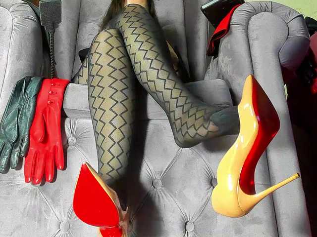 go to chat with LadyLeather