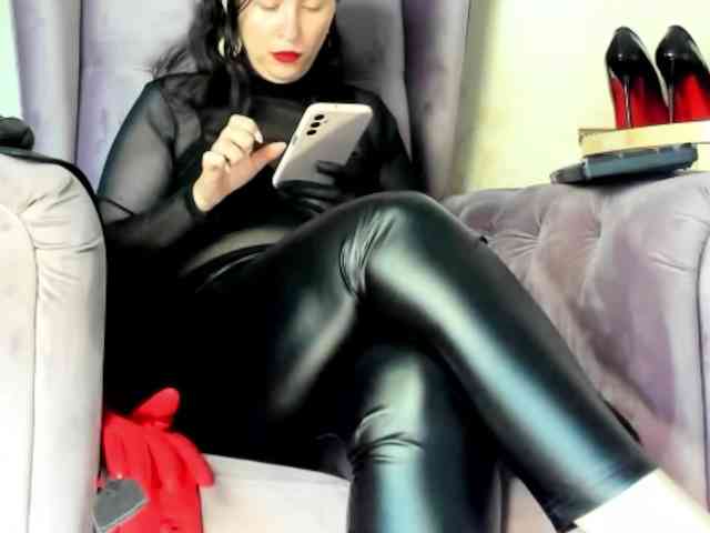 Модель: LadyLeather