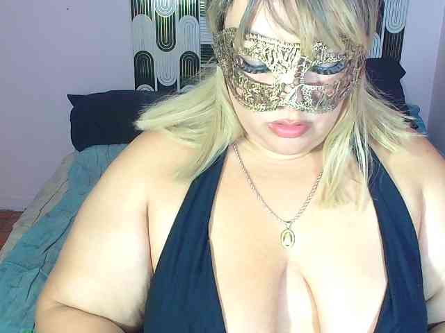 SexySamantha888 Live Webcam on BongaCams