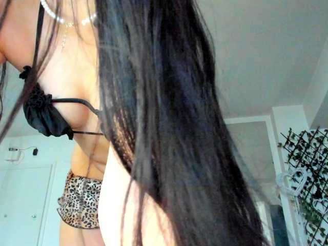 ireneVON's BongaCams show and profile