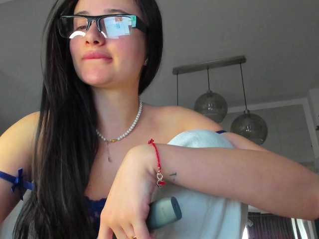 ireneVON's BongaCams show and profile