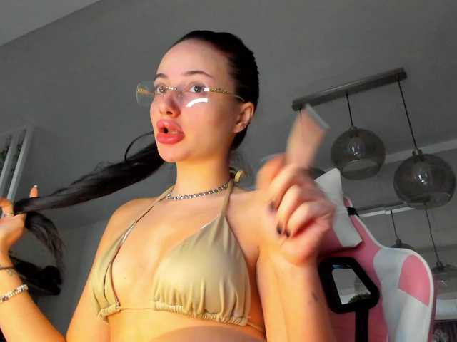 ireneVON's BongaCams show and profile