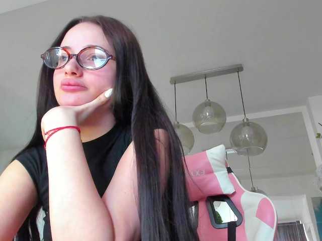 ireneVON's BongaCams show and profile