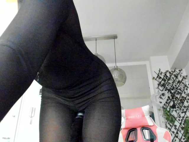 ireneVON's BongaCams show and profile