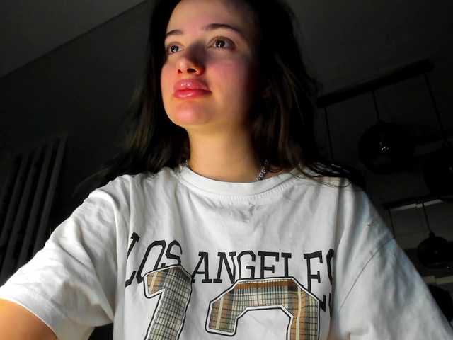 ireneVON's BongaCams show and profile